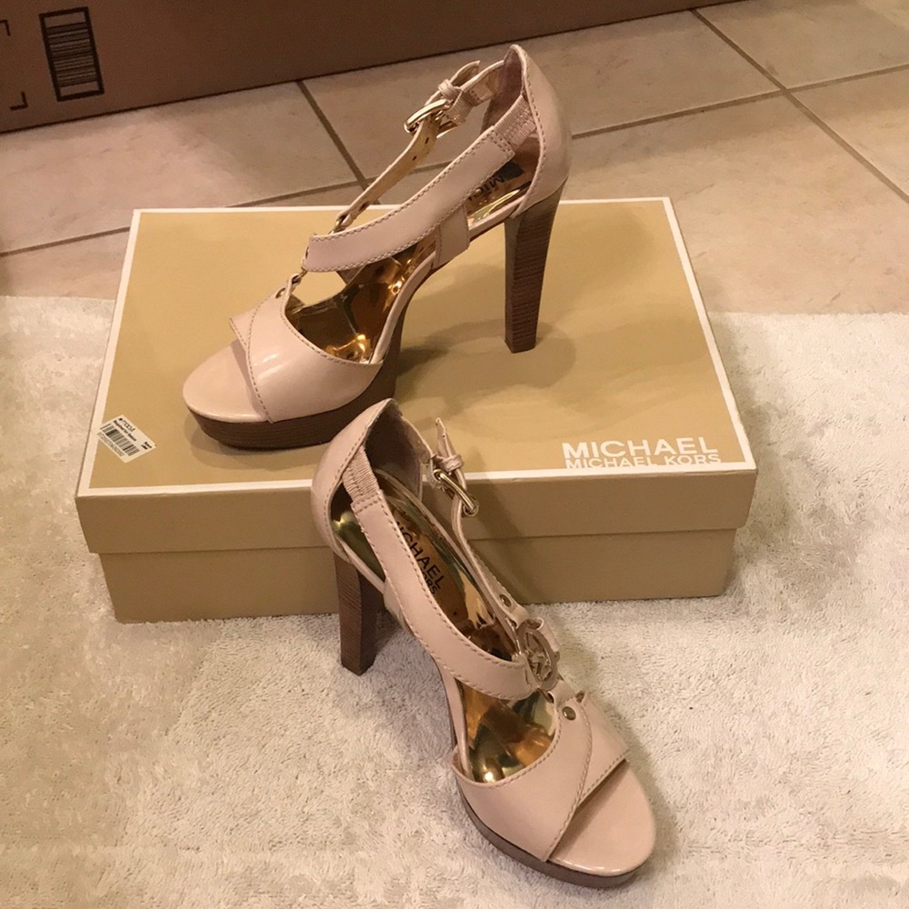 Michael Kors heels. Never worn. Size 7